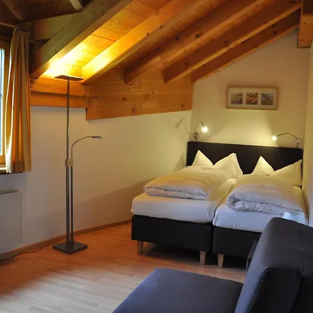 Bed & Breakfast Garni Ladina